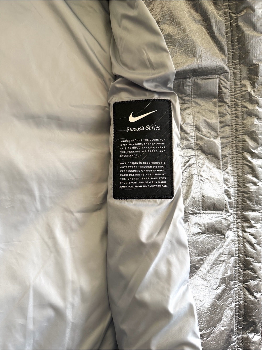 Nike Sportswear Swoosh Women's Metallic Therma-FIT Oversized Down Puffer Jacket - Picture 6 of 13